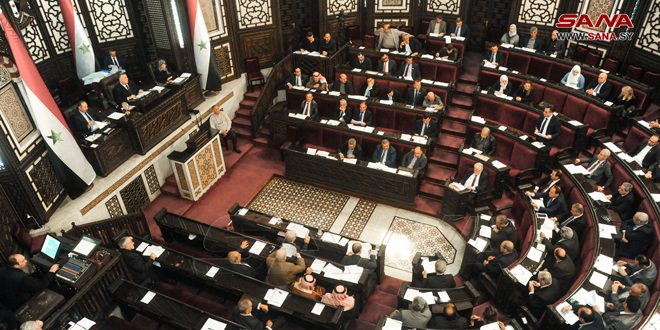 Parlamento modifica ley reguladora del ingreso y salida de los extranjeros