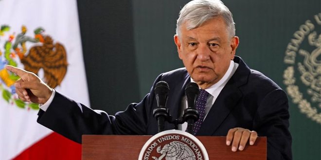 Parlamento peruano declara “persona non grata” al presidente mexicano.