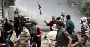 Docenas de palestinos son heridos por agresión israelí en Cisjordania