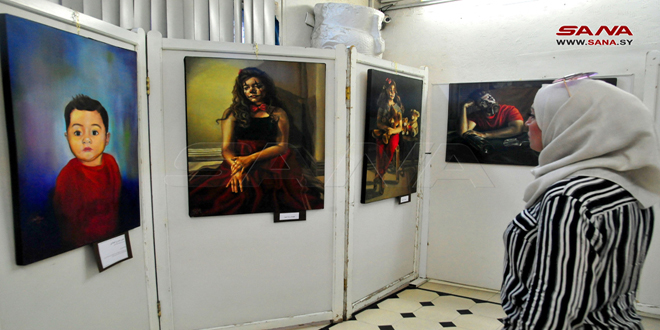 17 artistas plásticos jóvenes exhiben sus obras en Damasco