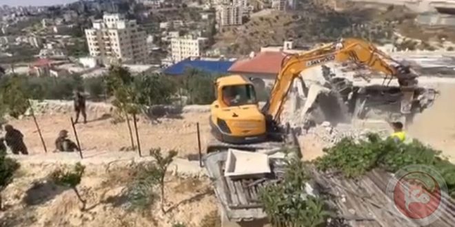 Fuerzas israelíes demuelen una casa al oeste de Belén