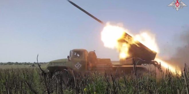 Fuerzas rusas derriban dos cazas SU-27 y eliminan a 600 militares ucranianos