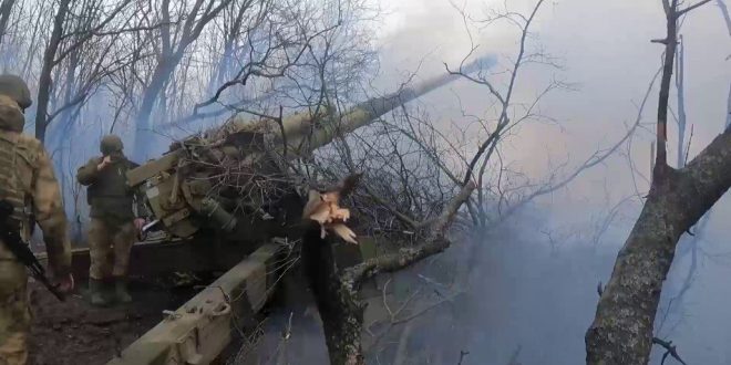 Fuerzas rusas eliminan a 700 militares ucranianos y destruyen seis tanques y 17 blindados