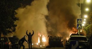 Francia moviliza militares para contener protestas y Macrón elogia “la respuesta policial a las protestas”