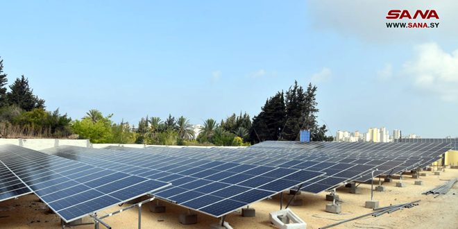Ponen en servicio cuatro plantas de energía solar en provincia de Tartous
