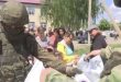 L’armée russe live des aides humanitaires dans des zones à la République de Lougansk