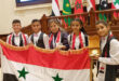 בישיבת הנעילה של הפרלמנט הערבי לילדים..המזכ”ל מגיש מגיני הנצחה וכרטיס תודה למשלחת הסורית המשתתפת